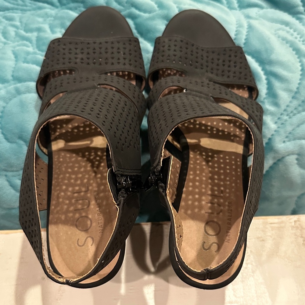 SOUL Naturalizer Black Perforated Sandals